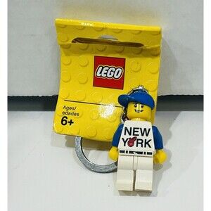 LEGO NYC New York City The Big Apple Mini Figure Keychain 853601 NEW w/ Tags